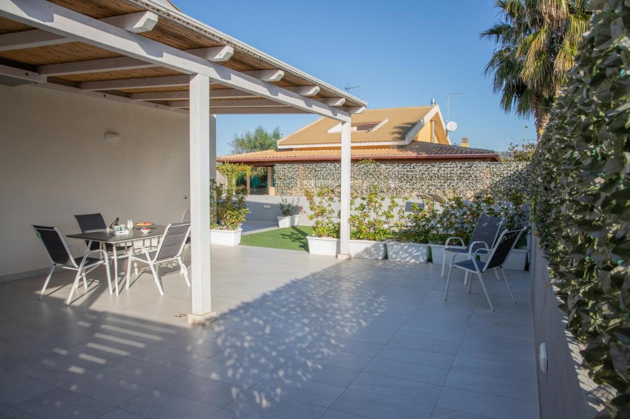Casa Malaga Apartment มารีนาดีรากูซา ภายนอก รูปภาพ