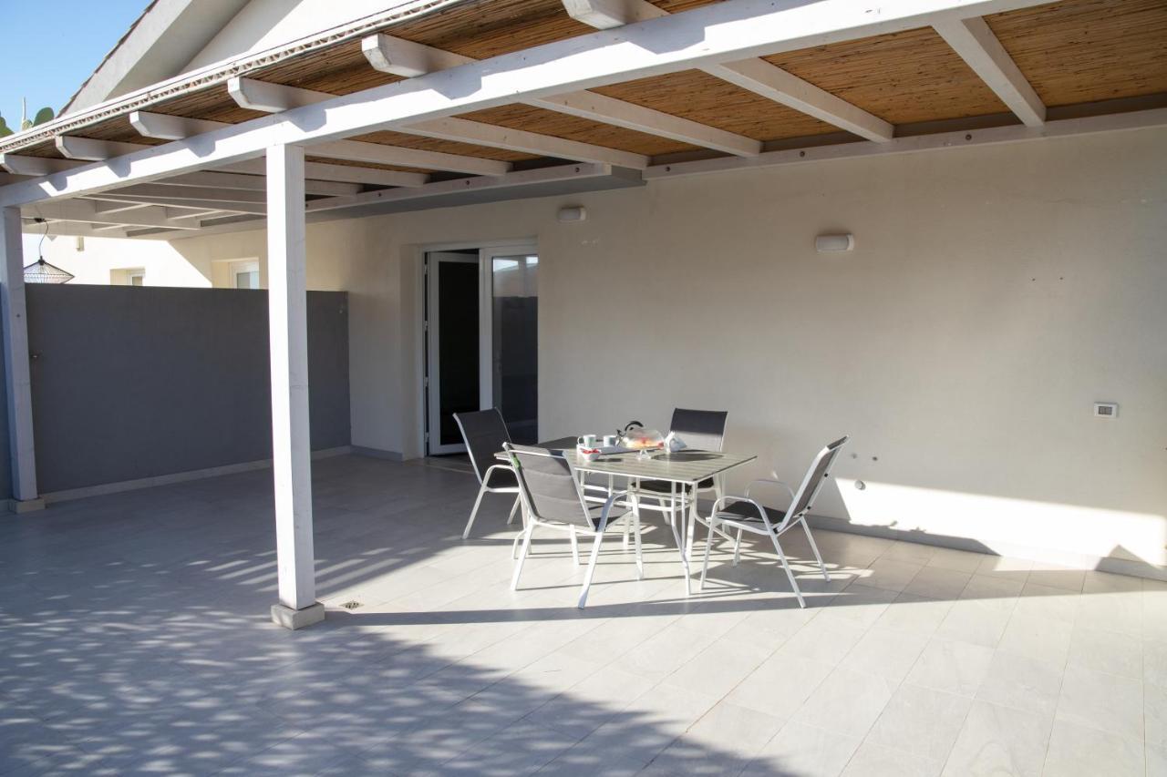 Casa Malaga Apartment มารีนาดีรากูซา ภายนอก รูปภาพ